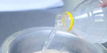 告别刷马桶烦恼 化学油脂除垢黑科技